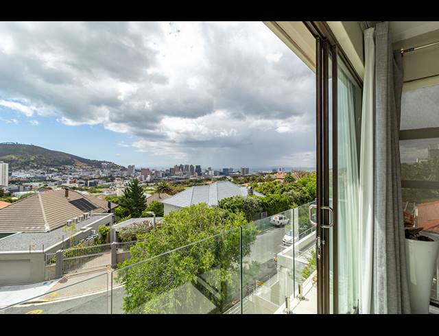 2 BEDROOM APARTMENT BLOCK TO LET IN VREDEHOEK